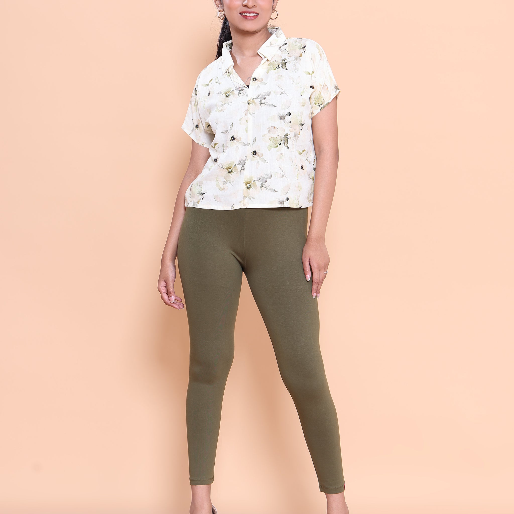 Light Green Color Leggings S Size