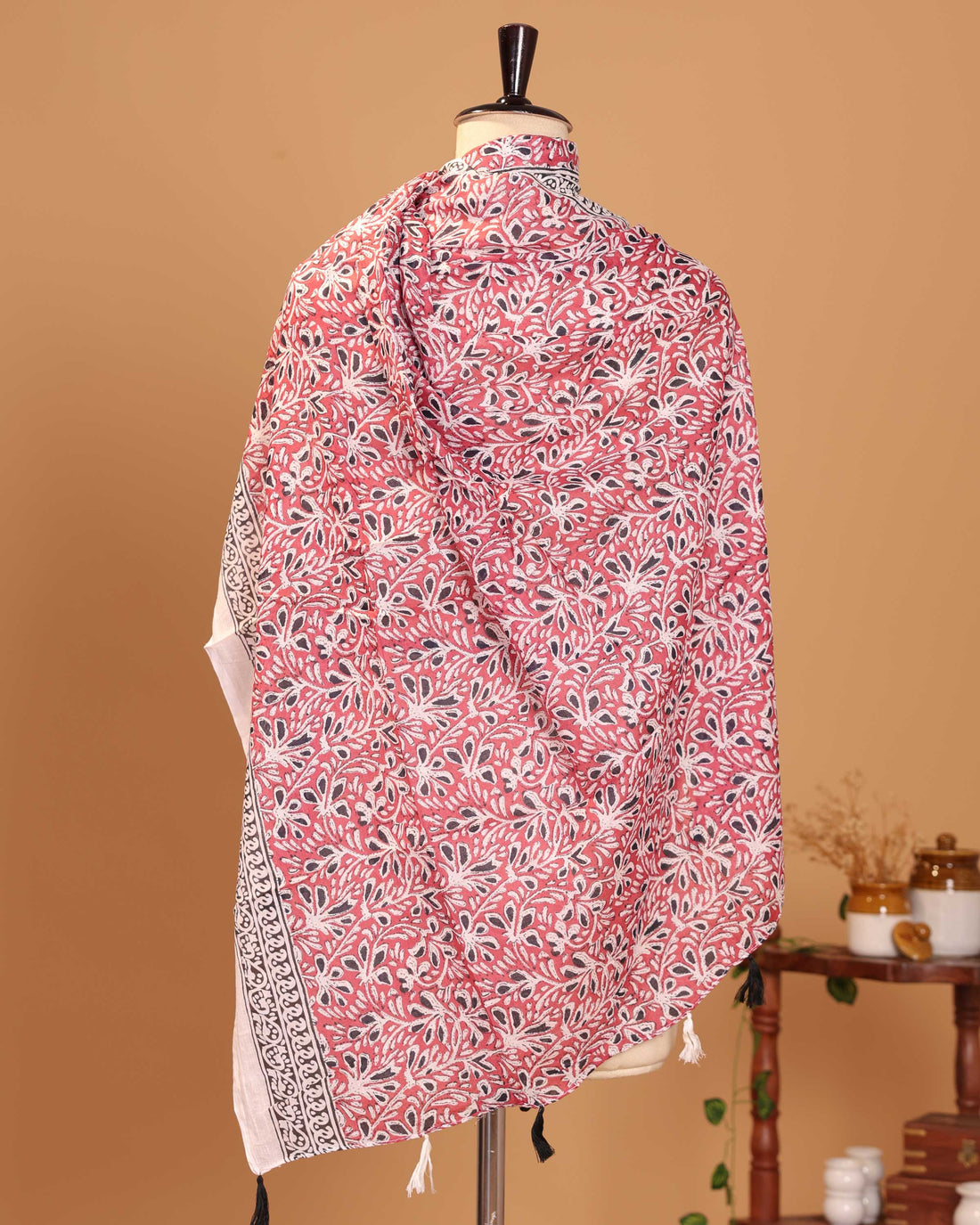 Traditional Floral Motif Women's Stole - Red