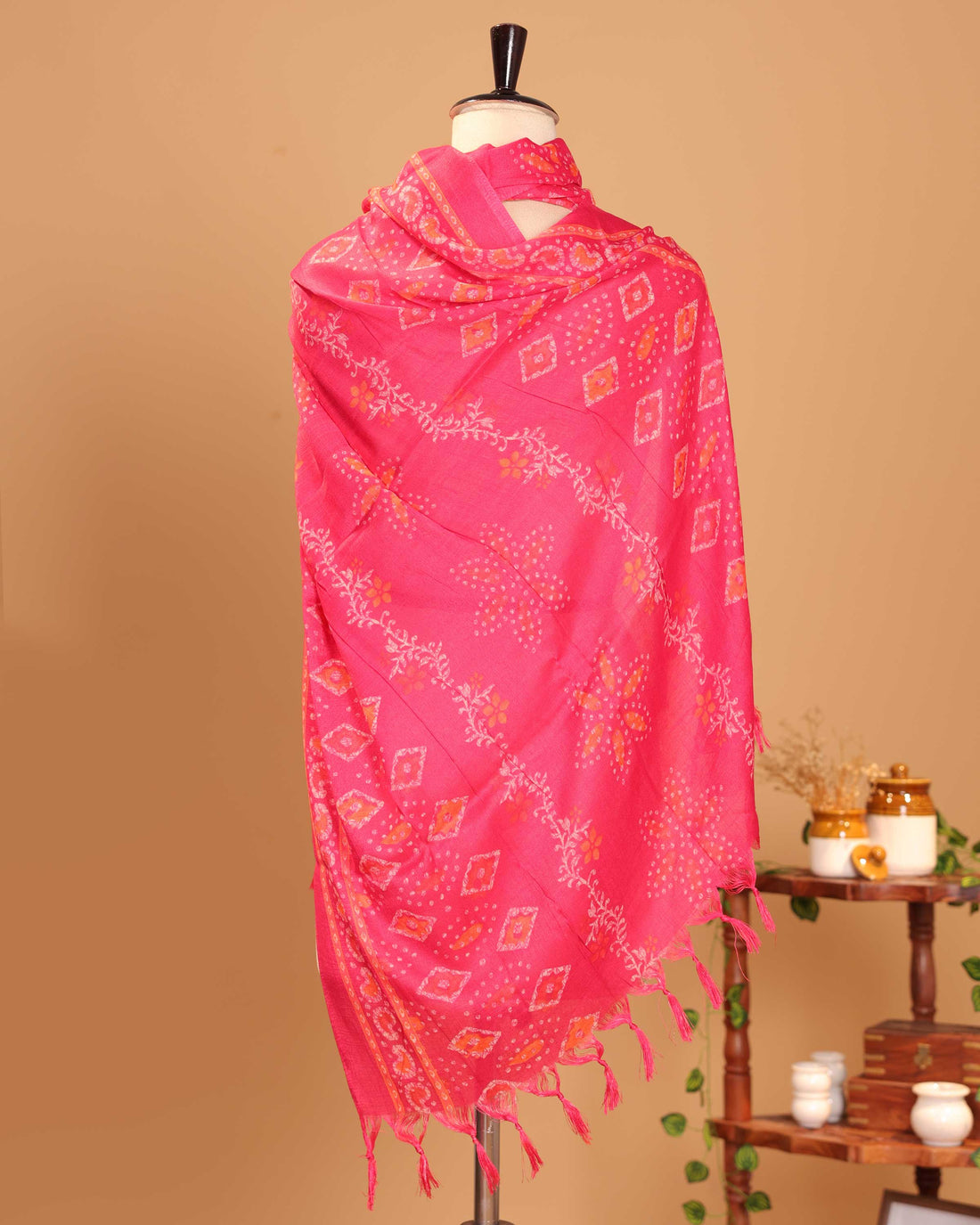 Traditional Vine Floral Inspired Women's Stole - Pink