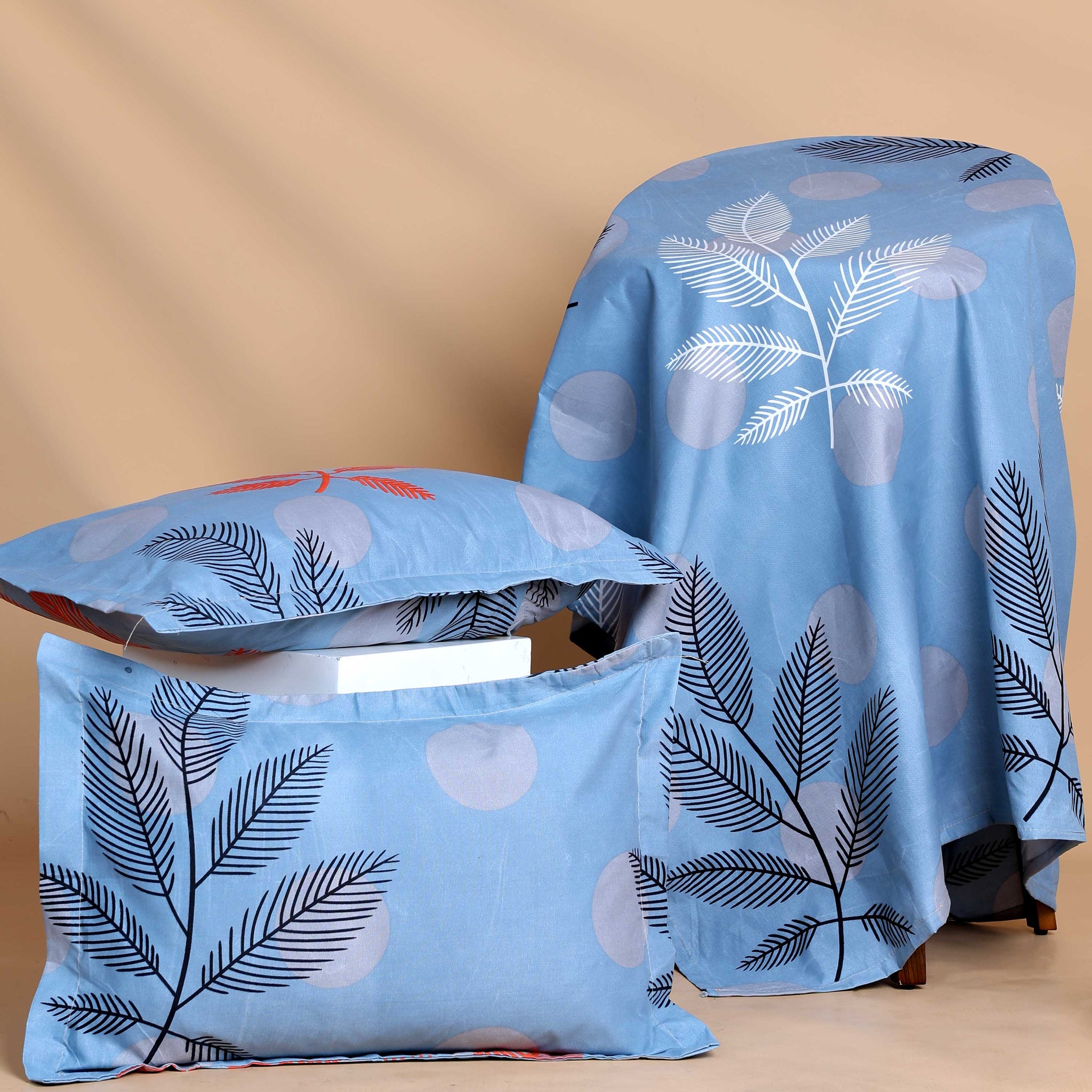 Modern Leaf Motif Design Bed Cover with Matching Pillow Cover Set - Blue