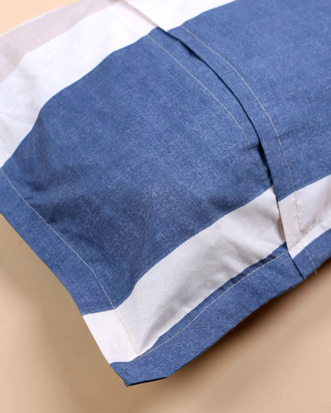 Elegant Striped Pattern King Size Bed Cover with Matching Pillow Cover Set - Multi