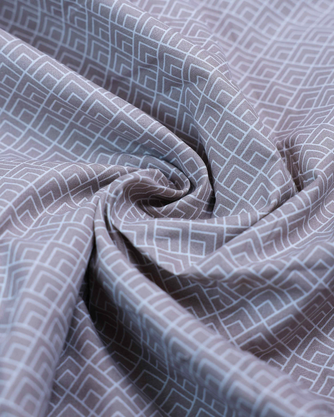 Reversible Patchwork Printed Cotton Single Quilt with Geometric and Paisley Designs - Grey