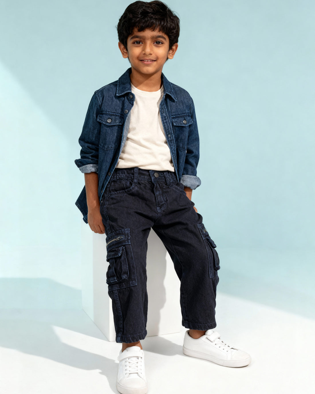 Stylish Boys Denim Cargo Jeans with Front Pockets and Zip Detailing - Blue