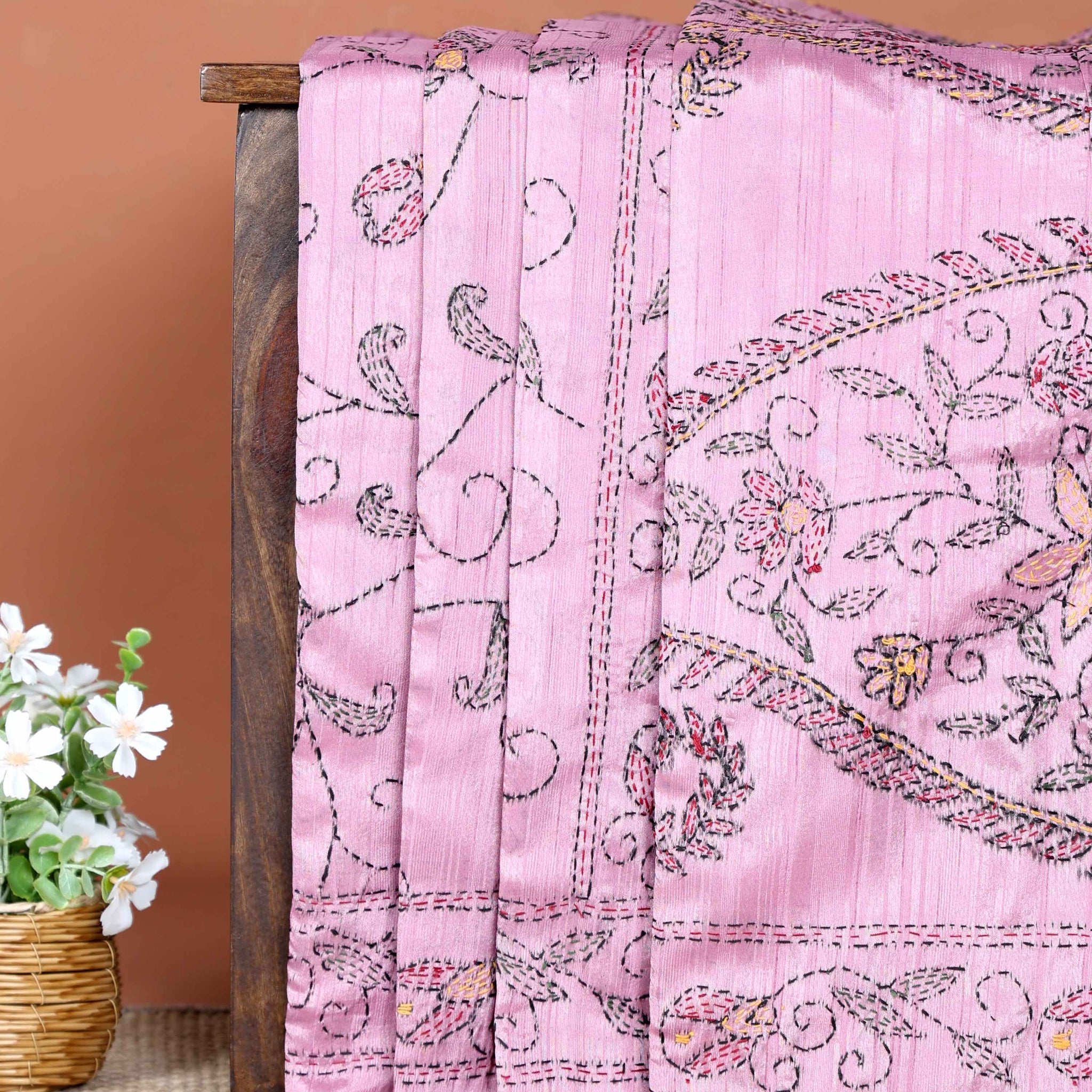 Elegant Hand Embroidered Kantha Work Saree with Intricate Floral Motifs and Traditional Stitch Patterns - Pink