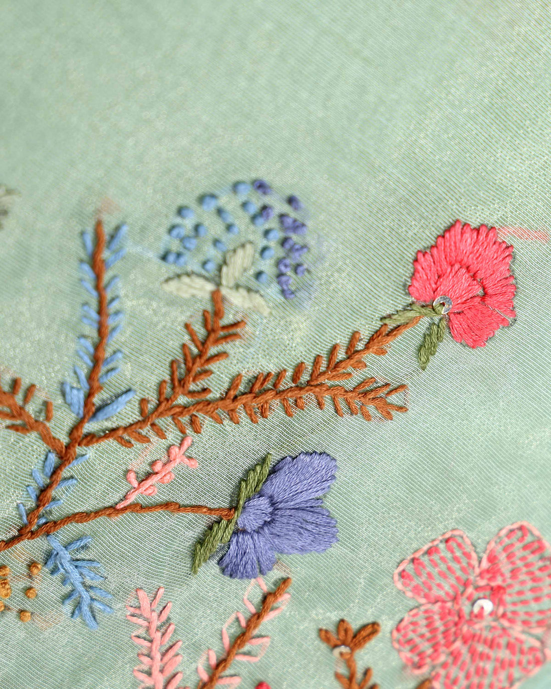 Elegant Hand Embroidered Kantha Work Saree with Delicate Floral Motif and Embroidered Border - Green