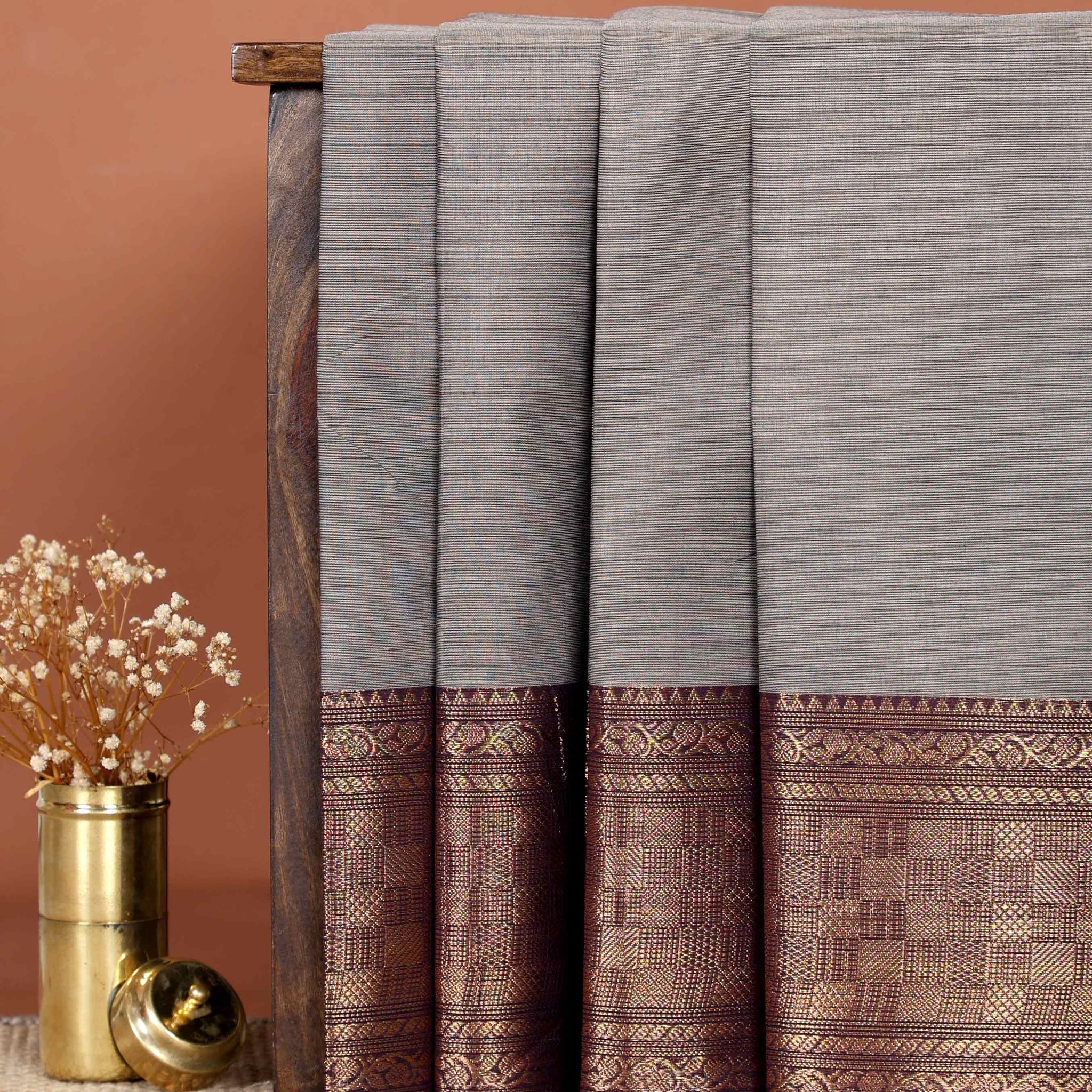 Elegant Handloom Chettinad Cotton Saree with Traditional Zari Border - Grey