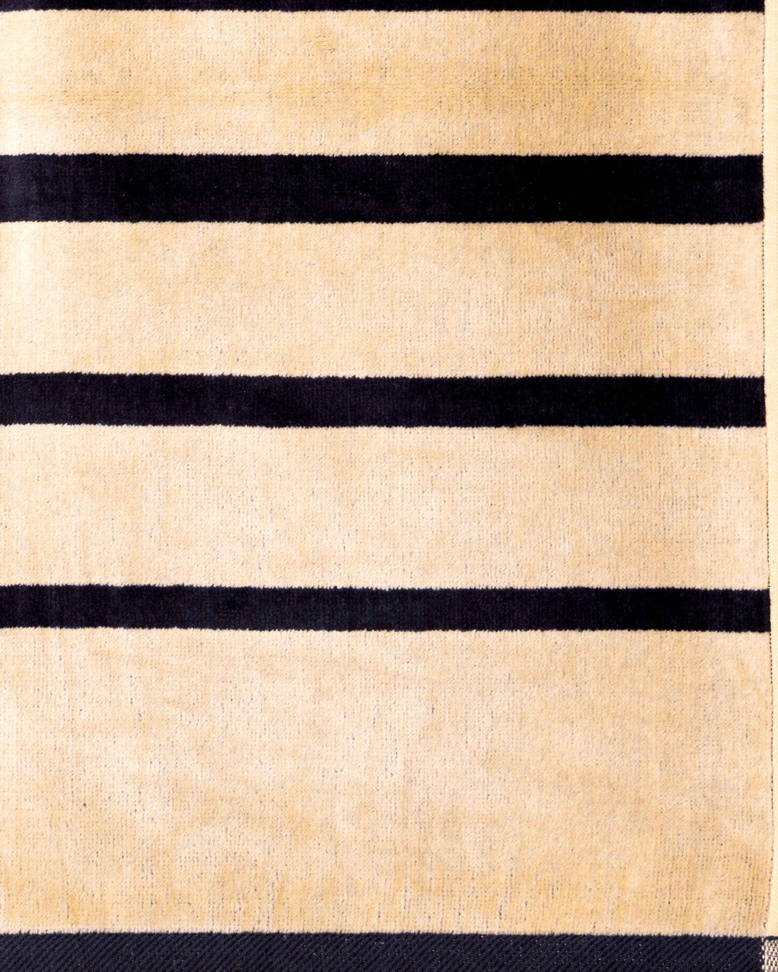 Soft Geometric Woven Area Rug with Horizontal Stripe Pattern Towel - Cream