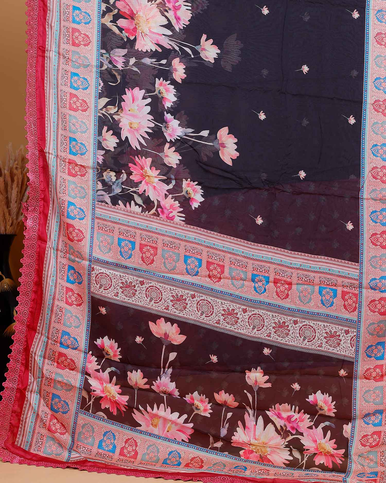 Stylish Georgette Saree with Bold Floral Prints and Traditional Patterned Border - Black
