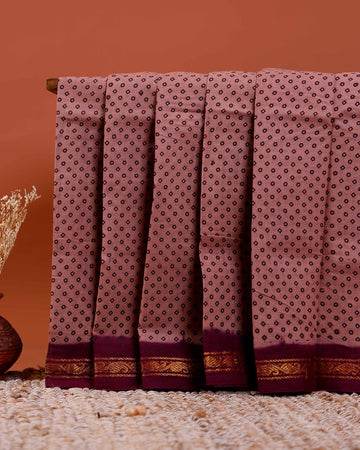 Elegant Sungudi Cotton Saree with Traditional Bandhani Inspired Print -  Light Pink