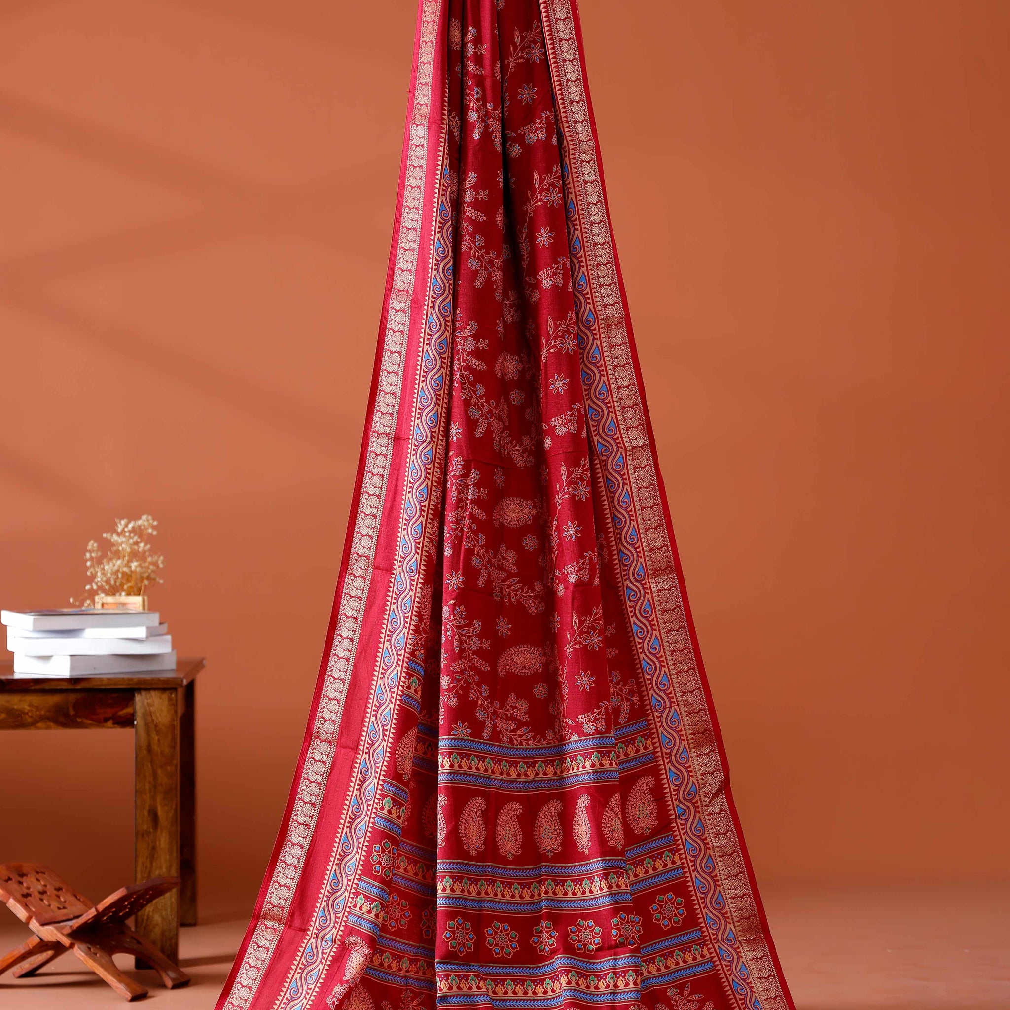 Elegance  Traditional Floral Print Art Silk Saree in Red