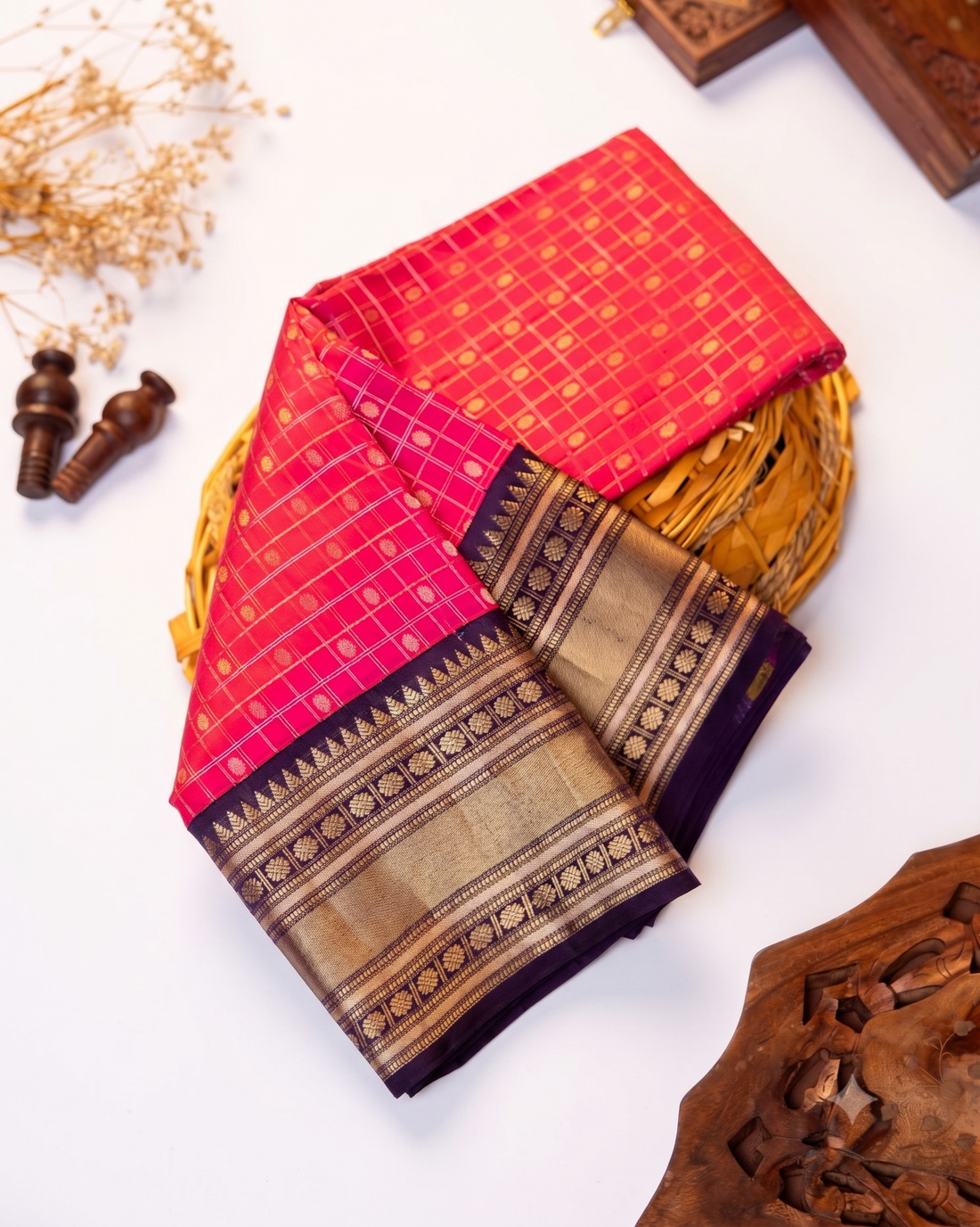 elegant-handloom-kanchipuram-pure-silk-saree-with-all-over-checks-pattern-and-intricate-zari-border-pink