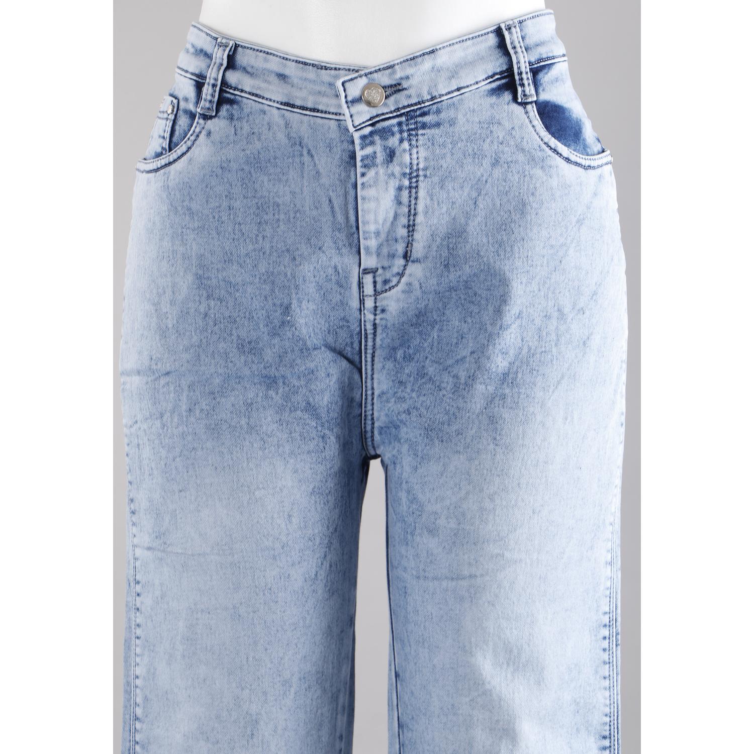 Shop Women Blue Mom Fit Jeans Online