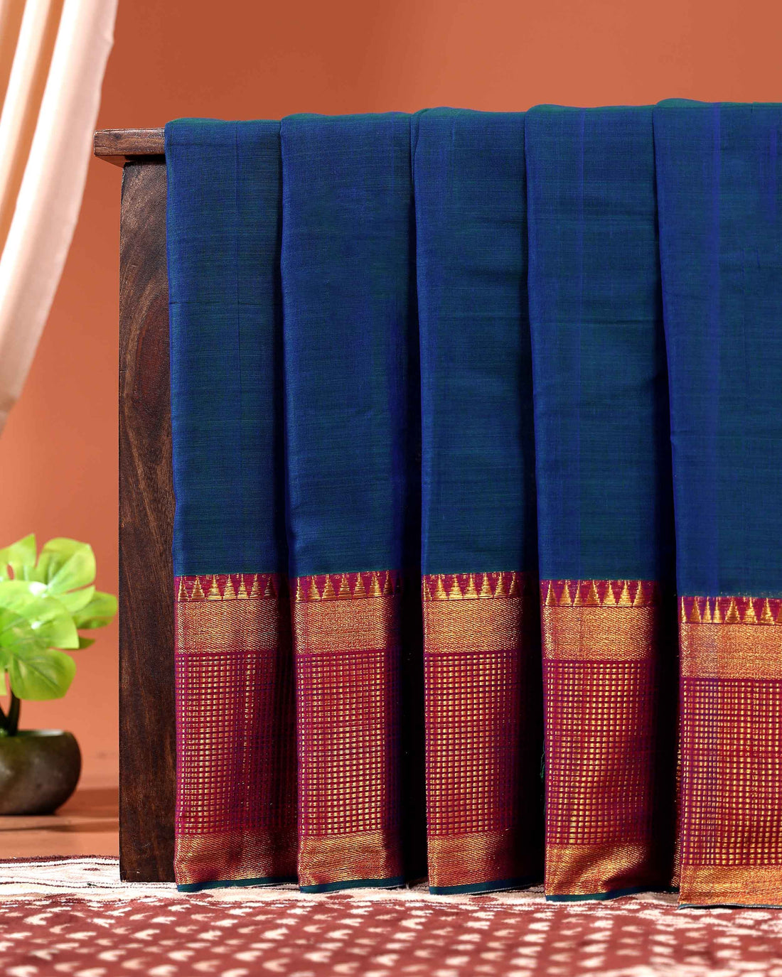 Elegant Handloom Narayanpet Cotton Saree with Traditional Contrast Border - Blue