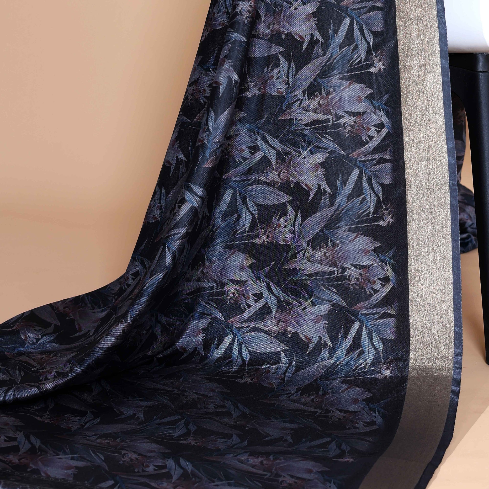 Black Art Silk Saree with Intricate Floral and Geometric Weave Pattern