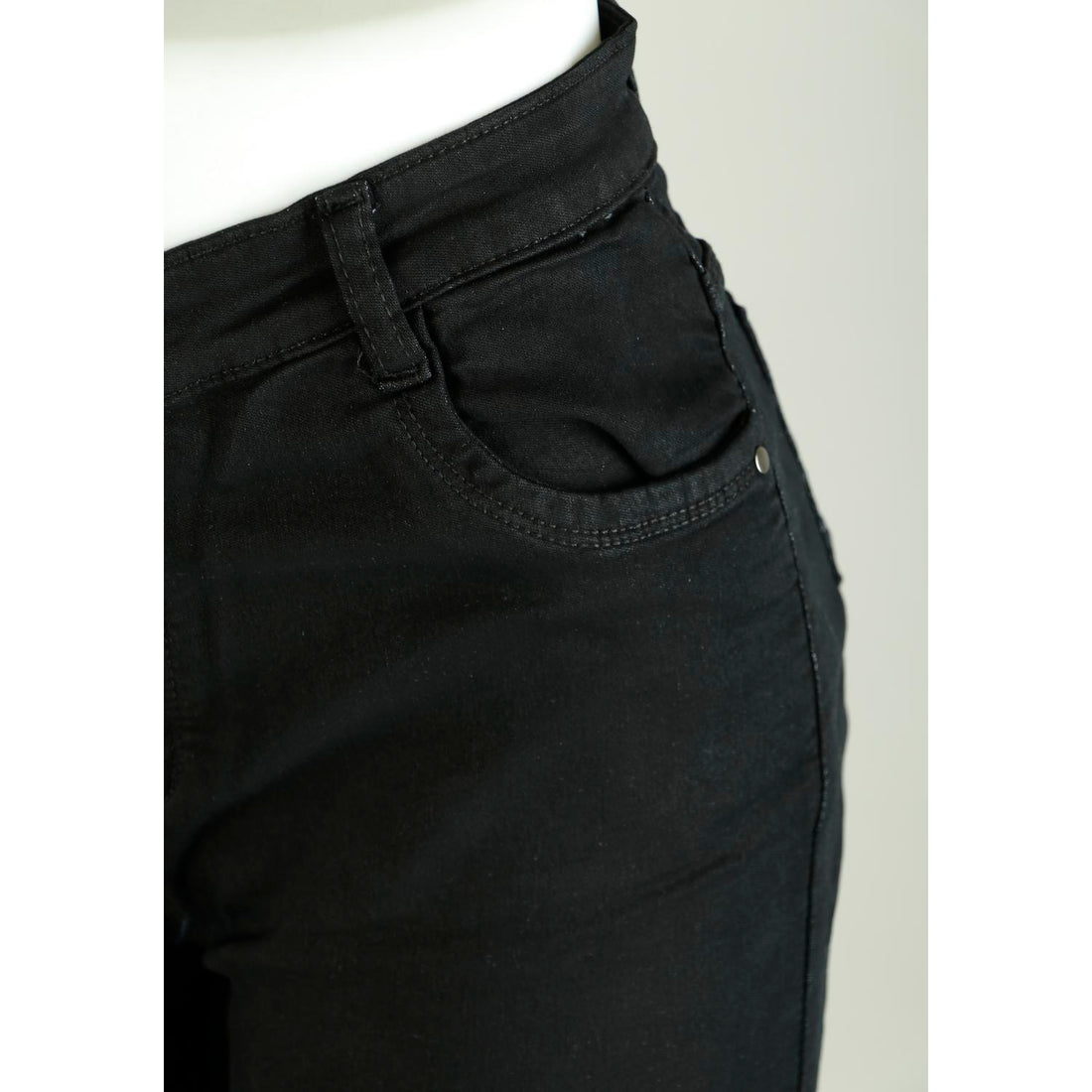 Women Black Pencil Fit Jeans