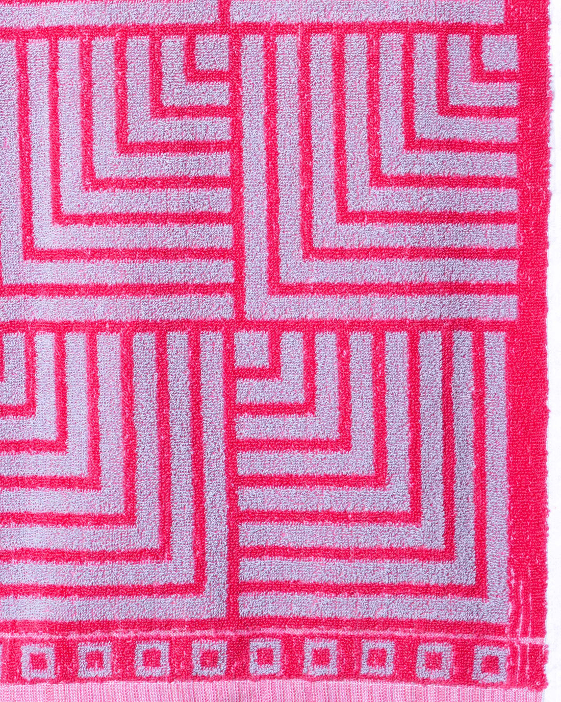 Modern Geometric Jacquard Bath Towel - Pink