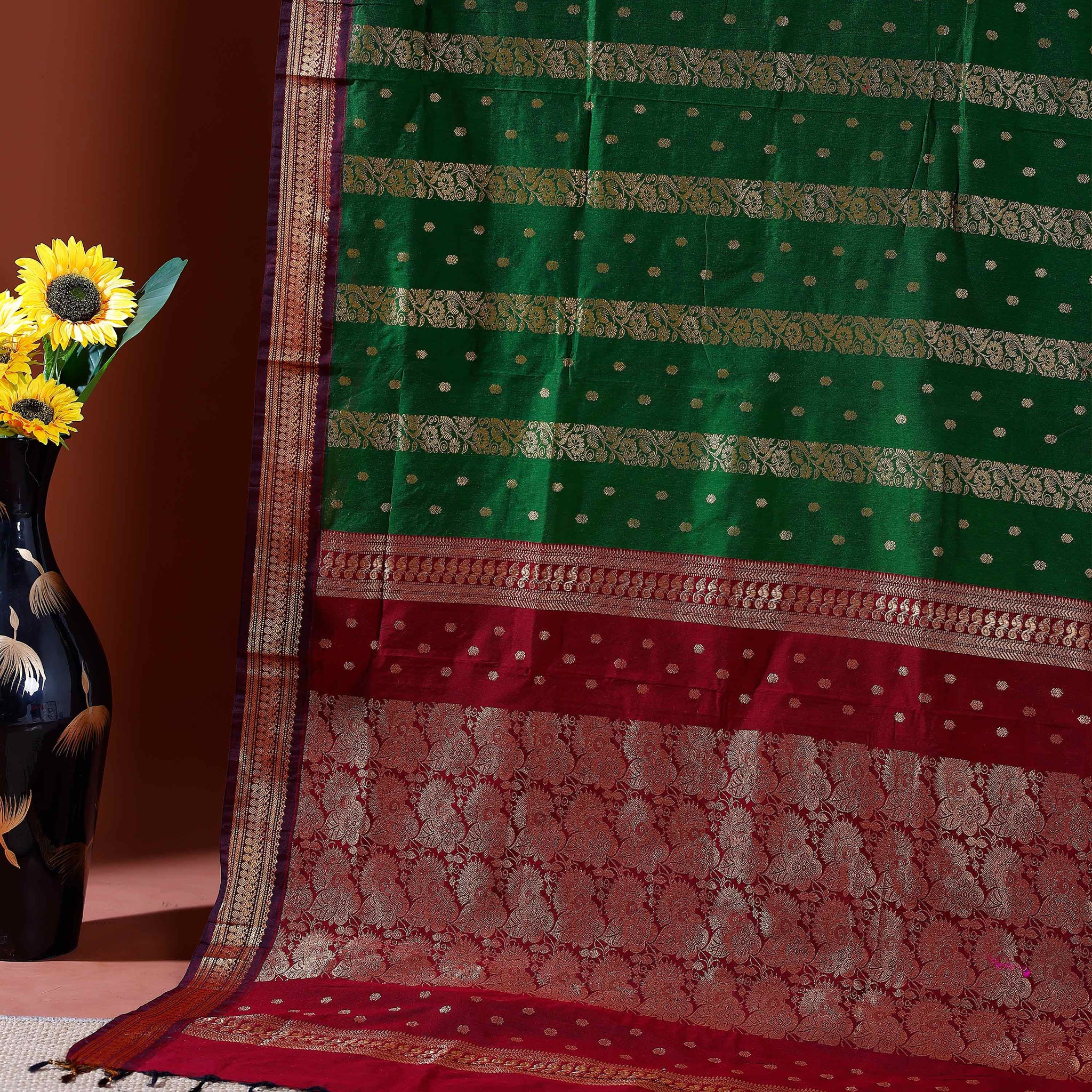 Elegant Kalyani Cotton Saree with Intricate Zari Border and Butta Work - Green