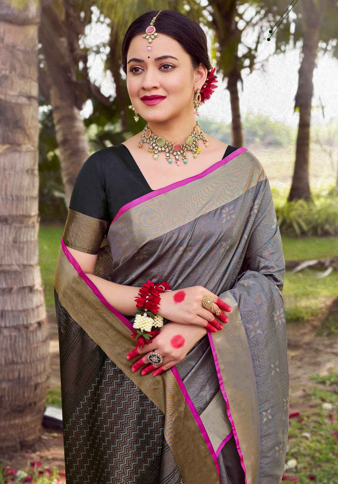 Ethnic Thread Design Soft Silk Saree - Grey