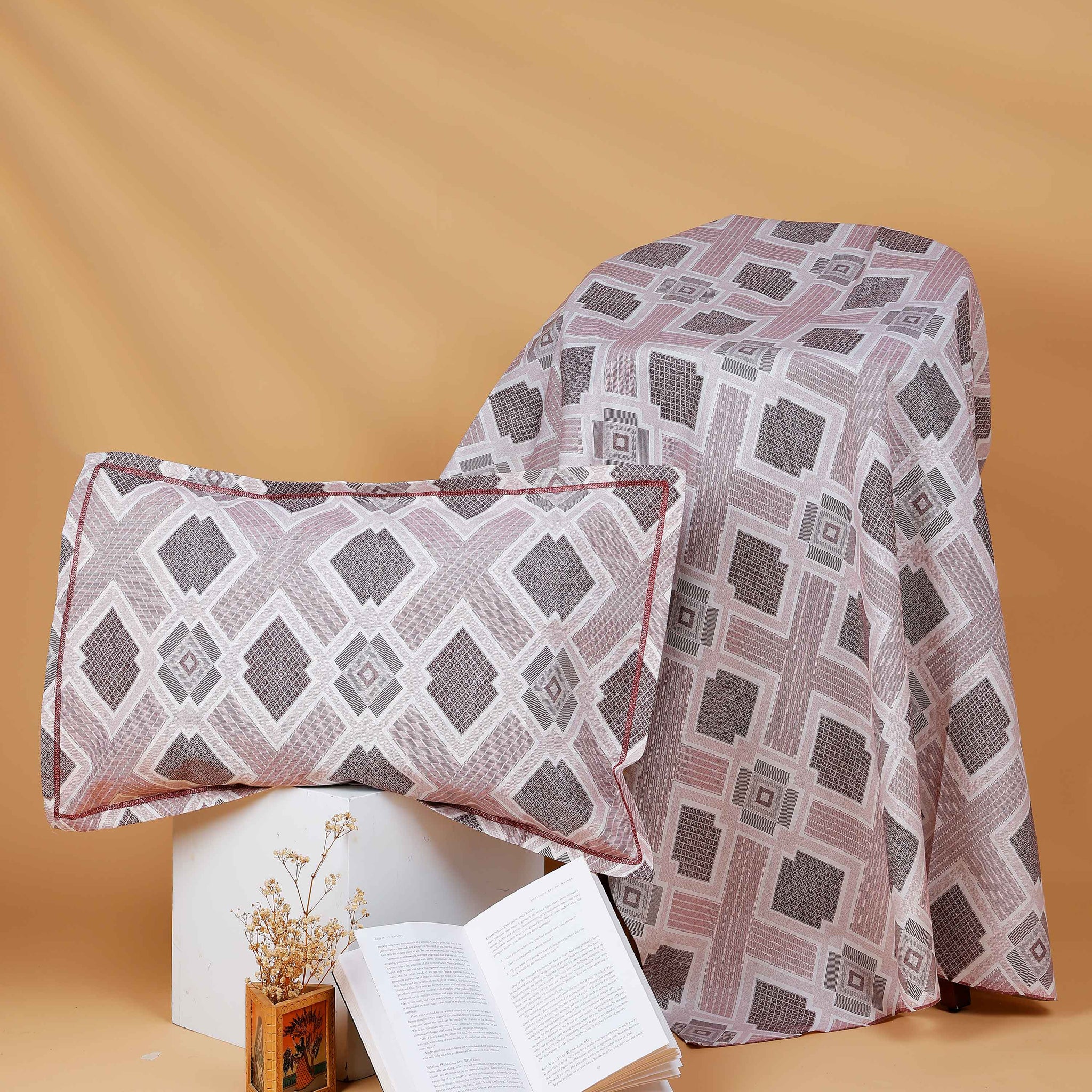 Modern Geometric Cotton Single Bed Cover with Pillow Cover