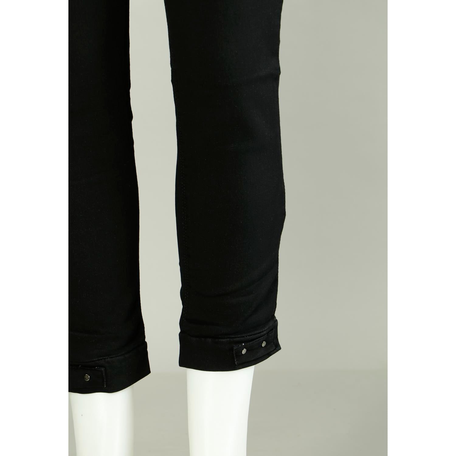 Buy Women Black Pencil Fit Jeans Online
