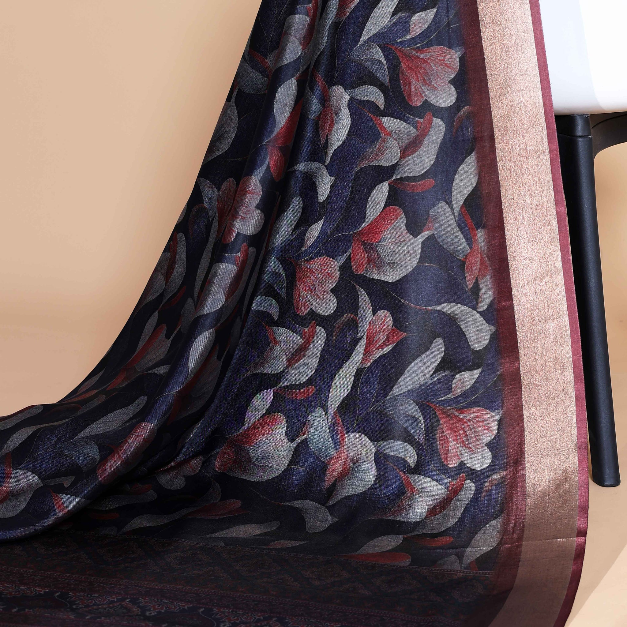 Black Art Silk Saree with Intricate Floral and Geometric Weave Pattern