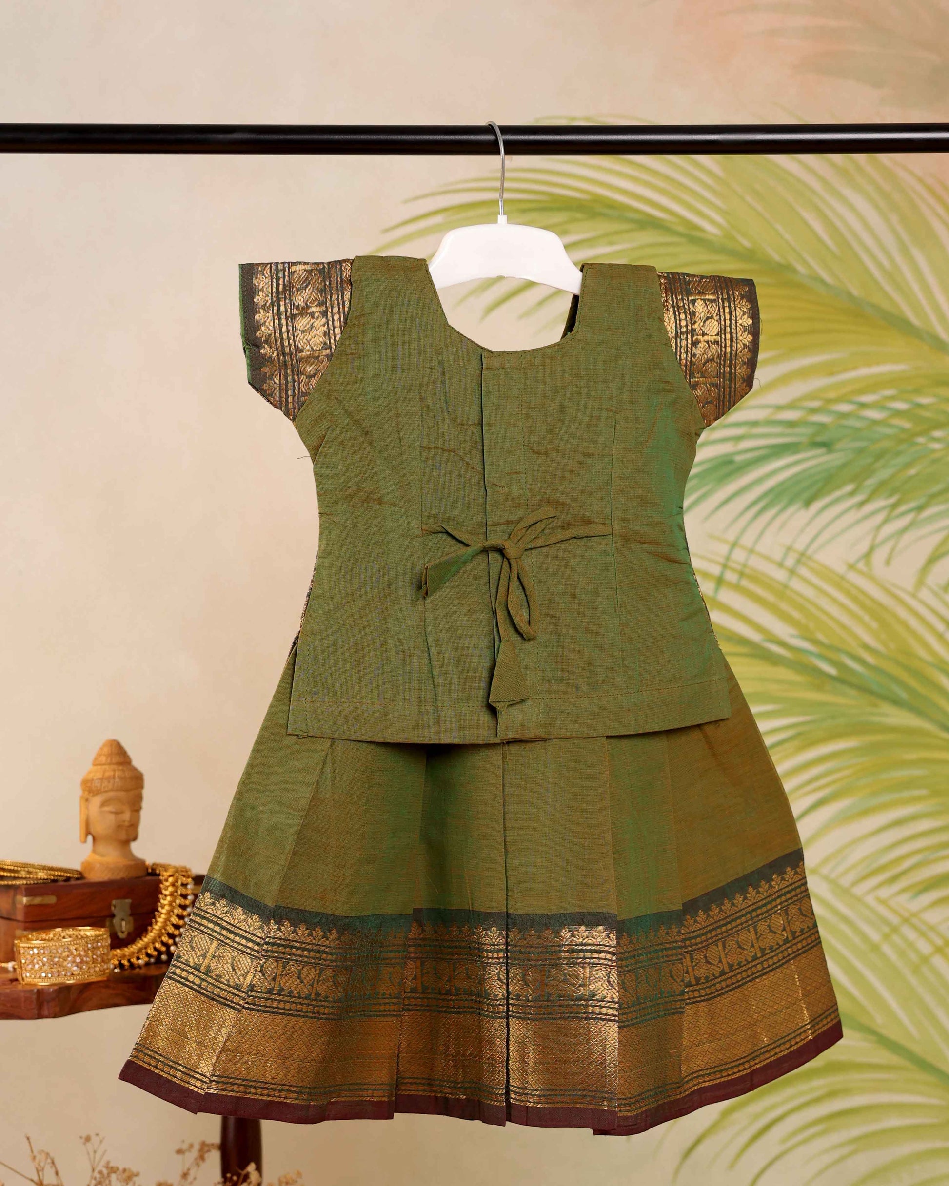 Classic Kids Pattu Pavadai Readymade a Traditional Ethnic Gown with Zari Border and Puff Sleeves, Light Green
