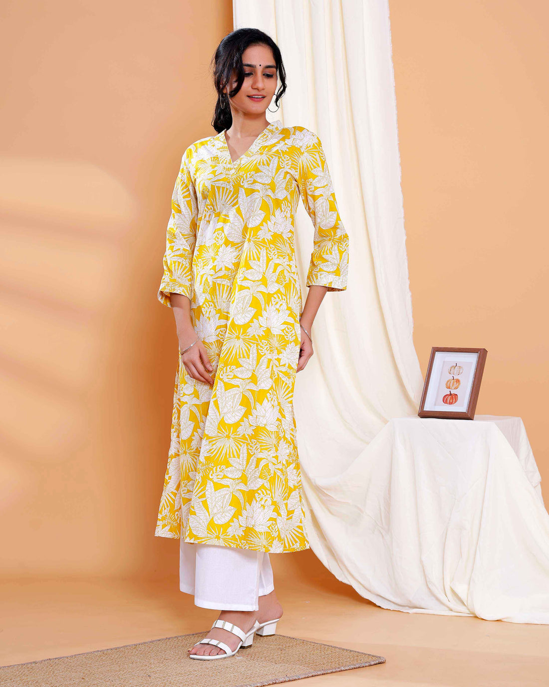 Floral Printed Straight Kurta with V-Neck and 3/4th Sleeves - Yellow