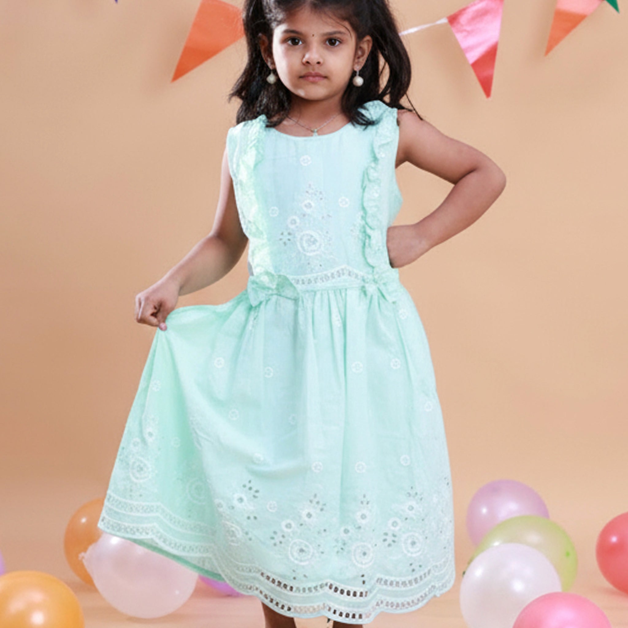 Elegant Kids' Sleeveless Ruffled Eyelet Embroidery Frock Dress - Light Green