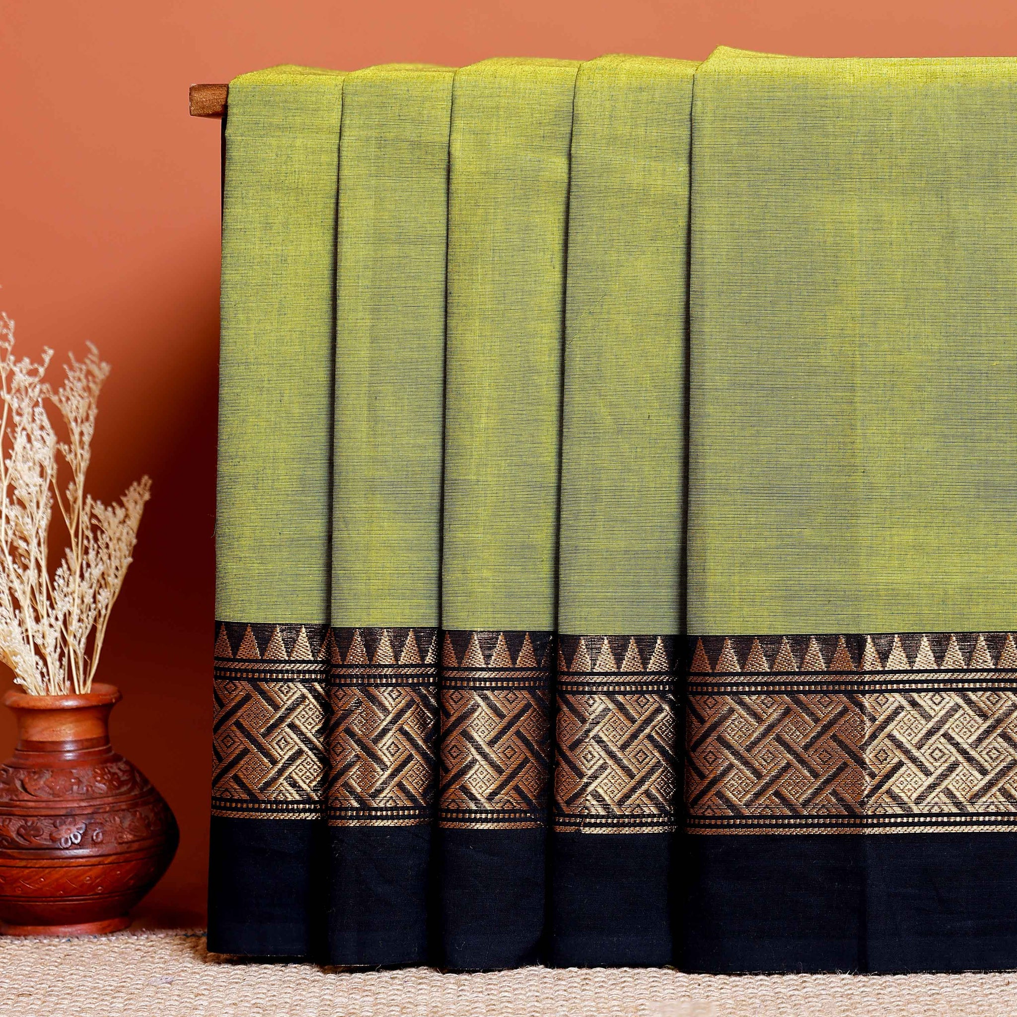 Handloom Chettinad Cotton Saree with Traditional Design  - Green