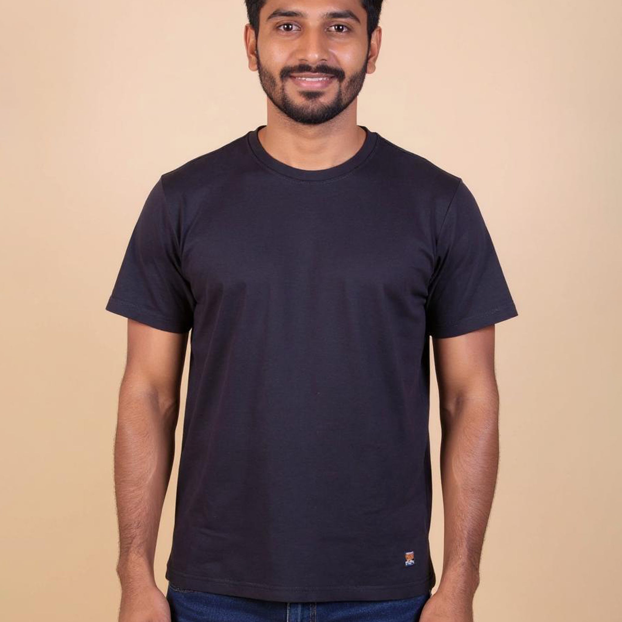 Nativebull Men's Solid Round Neck Half Sleeve Cotton T-Shirt - Black