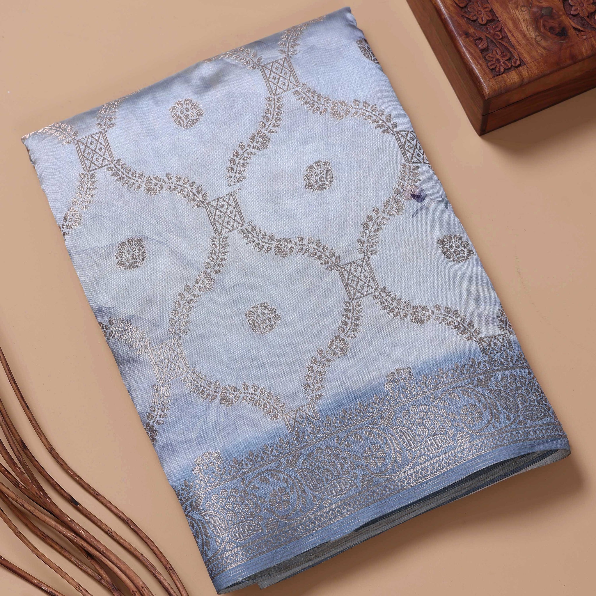 Floral Pattern Dola Silk Saree With Woven Border - Grey