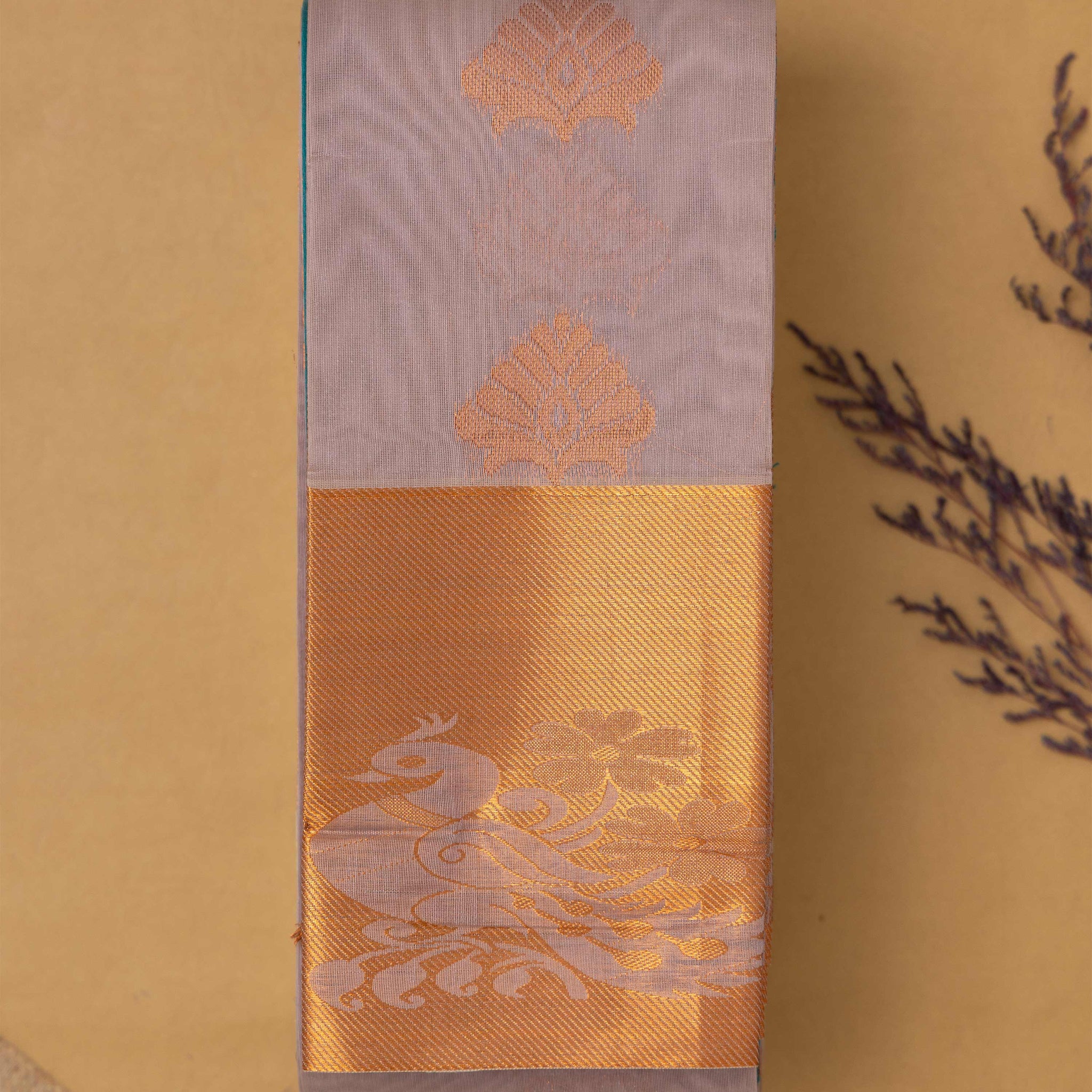Exquisite Silk Cotton Saree With Motif Designs - Pink