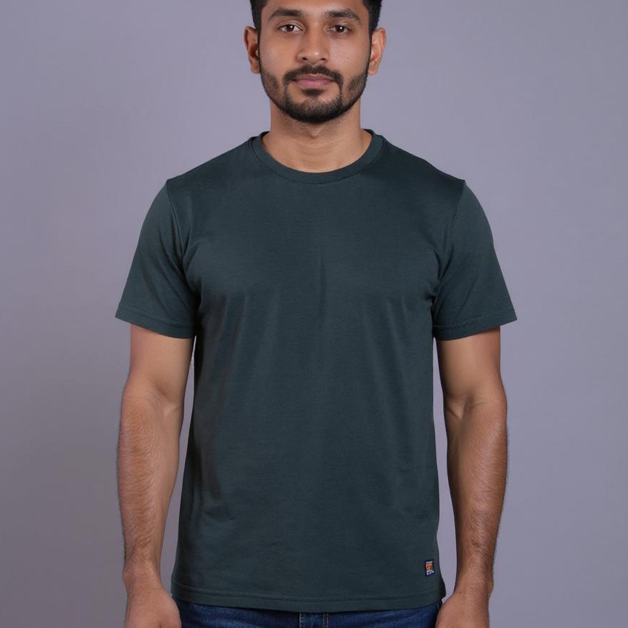 Nativebull Men's Solid Round Neck Half Sleeve Cotton T-Shirt - Green