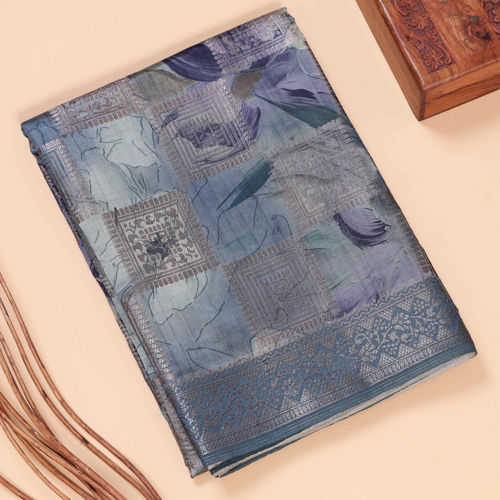 Dola Silk Saree With Woven Border - Multi