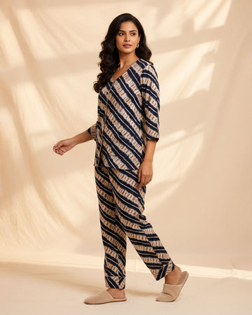 Women's Abstract Print Long Sleeve Night Wear - Multi