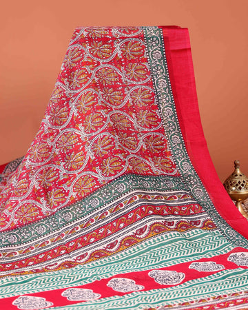 Elegant Georgette Floral Printed Saree With Plain Border - Red