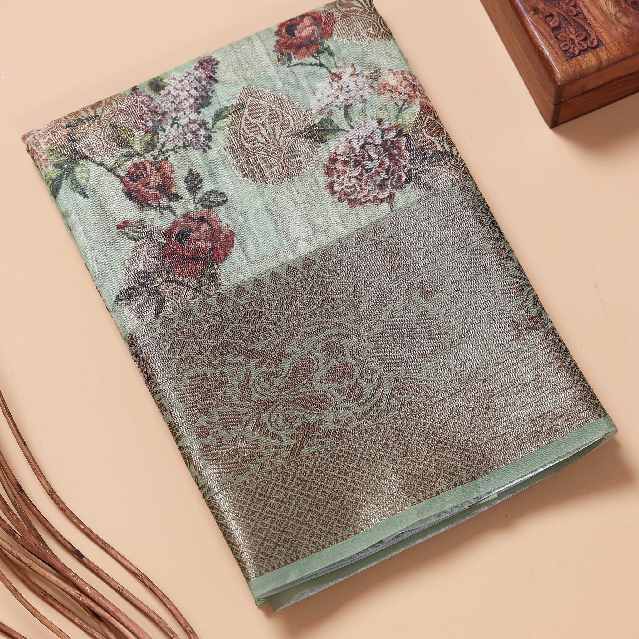 Floral Pattern Dola Silk Saree With Woven Border - Green