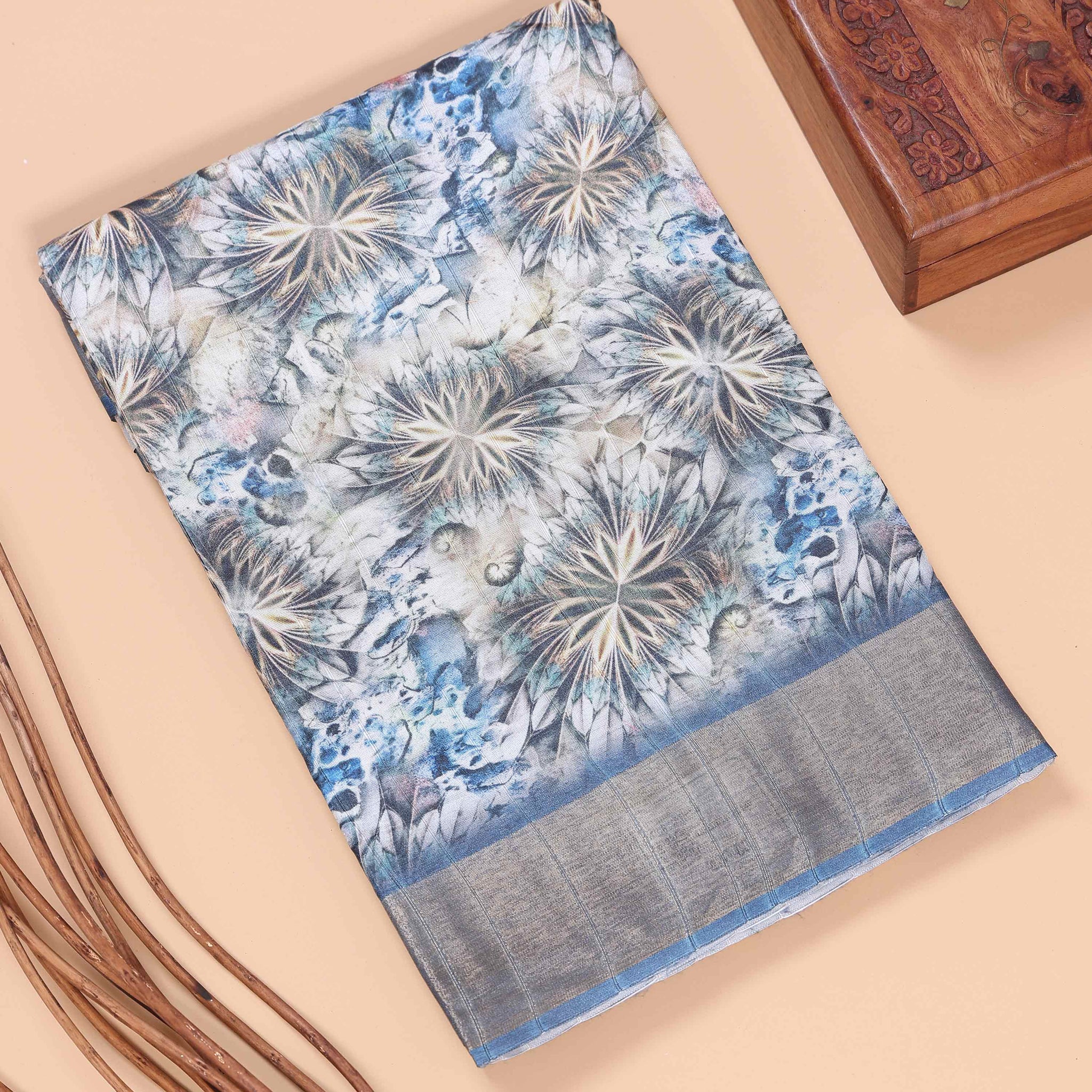 Dola Silk Saree With Woven Border - Multi