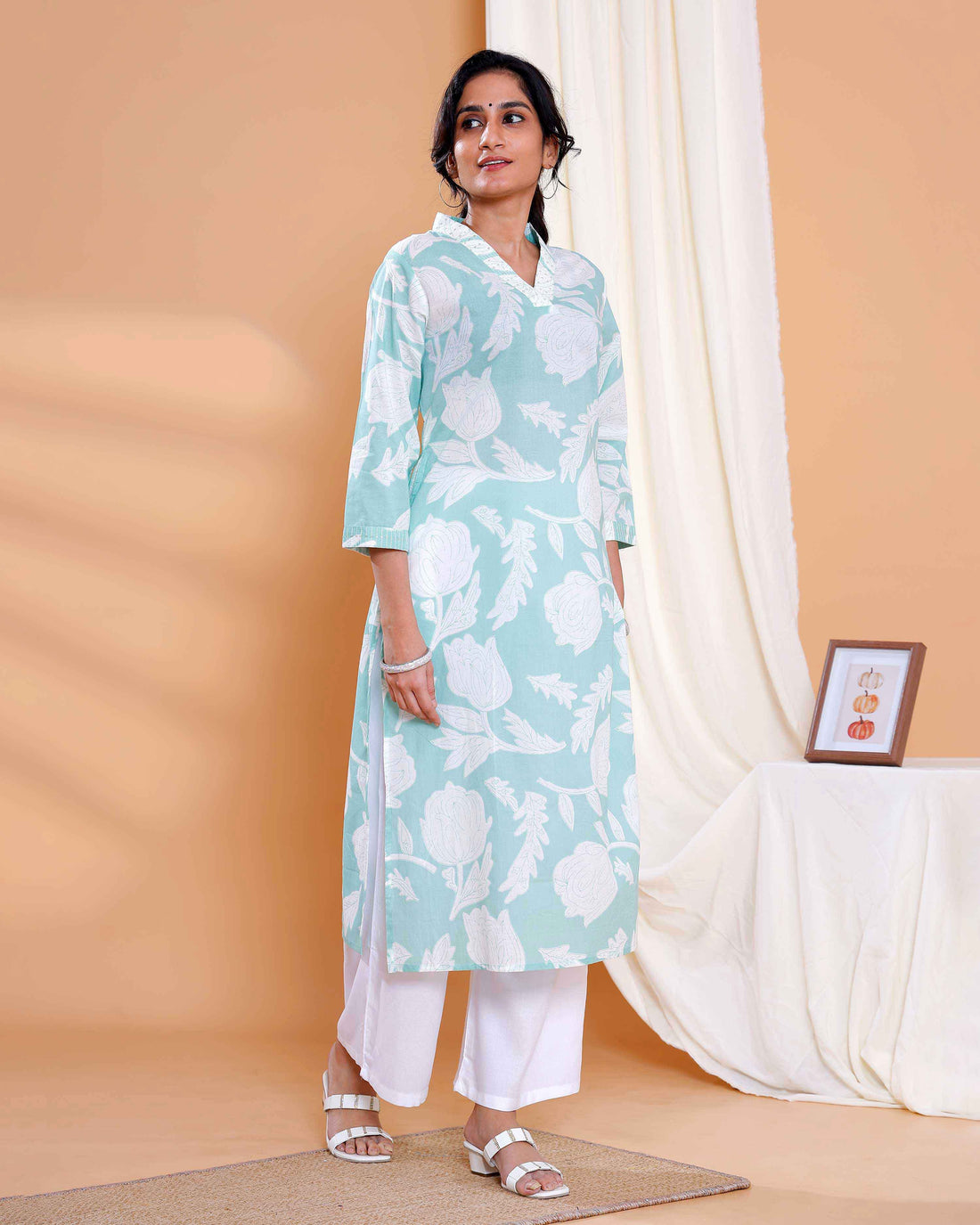 Floral Printed Straight Kurta with V-Neckline and 3/4 Sleeves - Light Green
