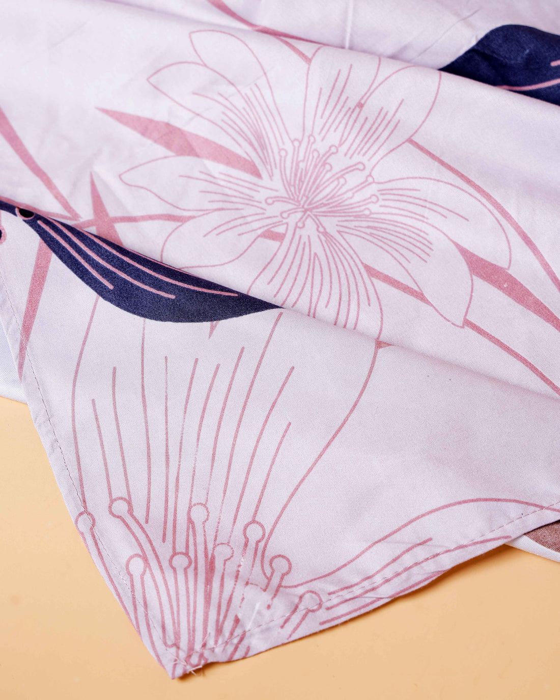 Luminous Lilac Bloom Double Bed Cover Set - Lavender