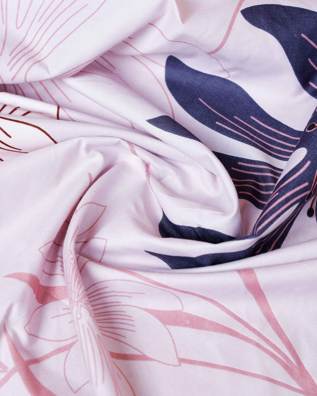 Luminous Lilac Bloom Double King Size Bed Cover Set - Lavender