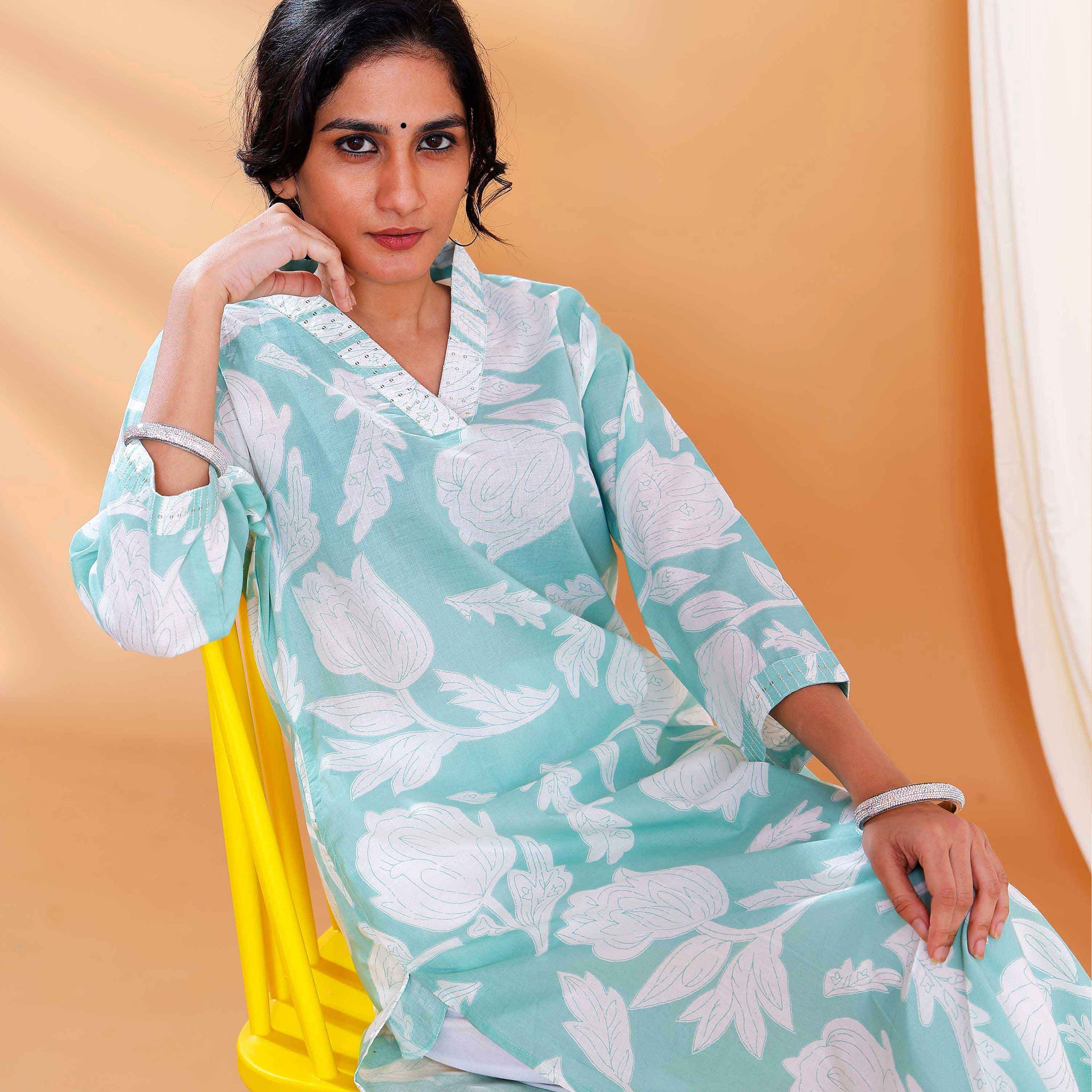 Floral Printed Straight Kurta with V-Neckline and 3/4 Sleeves - Light Green