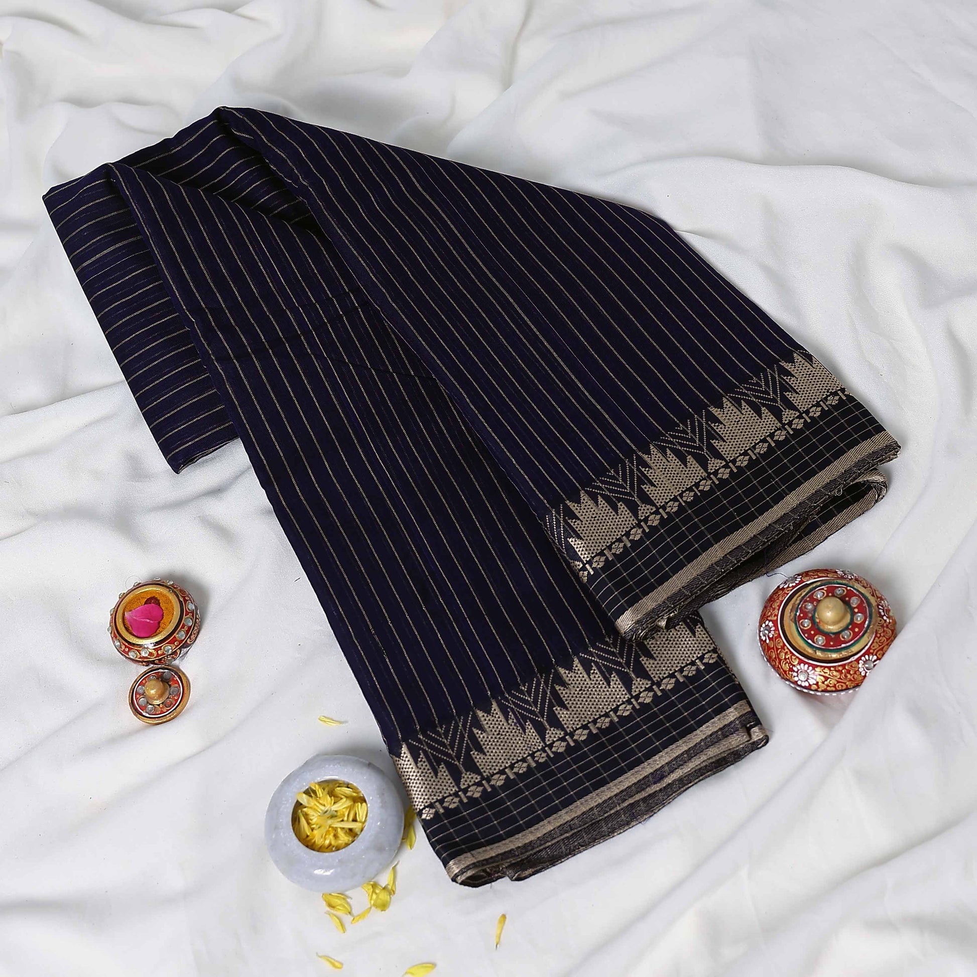Mangalagiri Cotton Saree a Striped Weave Pattern Traditional Temple Border and Black Contrasting Pallu