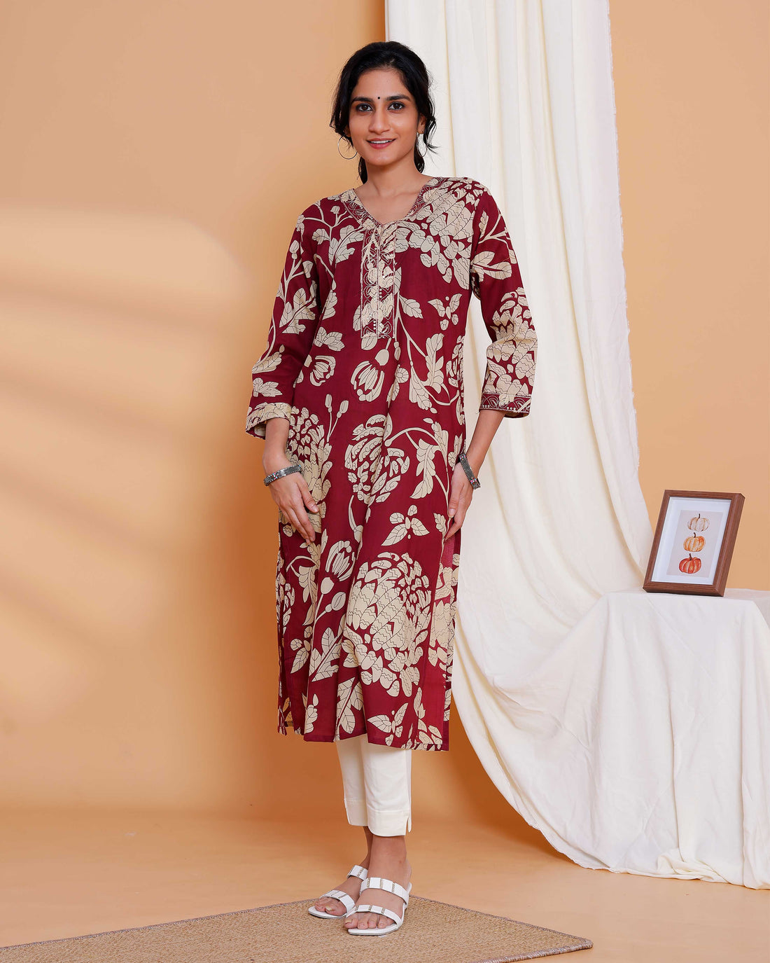 Floral Printed Straight Kurta with V-Neckline and 3/4 Sleeves - Maroon