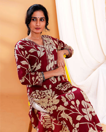 Floral Printed Straight Kurta with V-Neckline and 3/4 Sleeves - Maroon