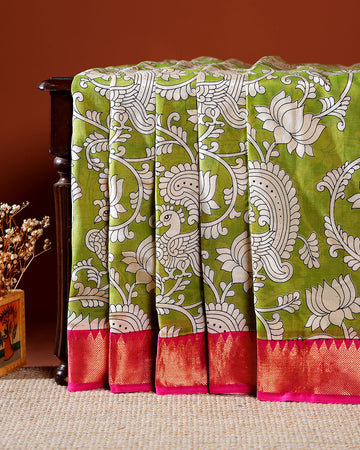 Elegant Mangalagiri Semi Silk Saree with Kalamkari-inspired Floral Print and Contrast Woven Border - Green