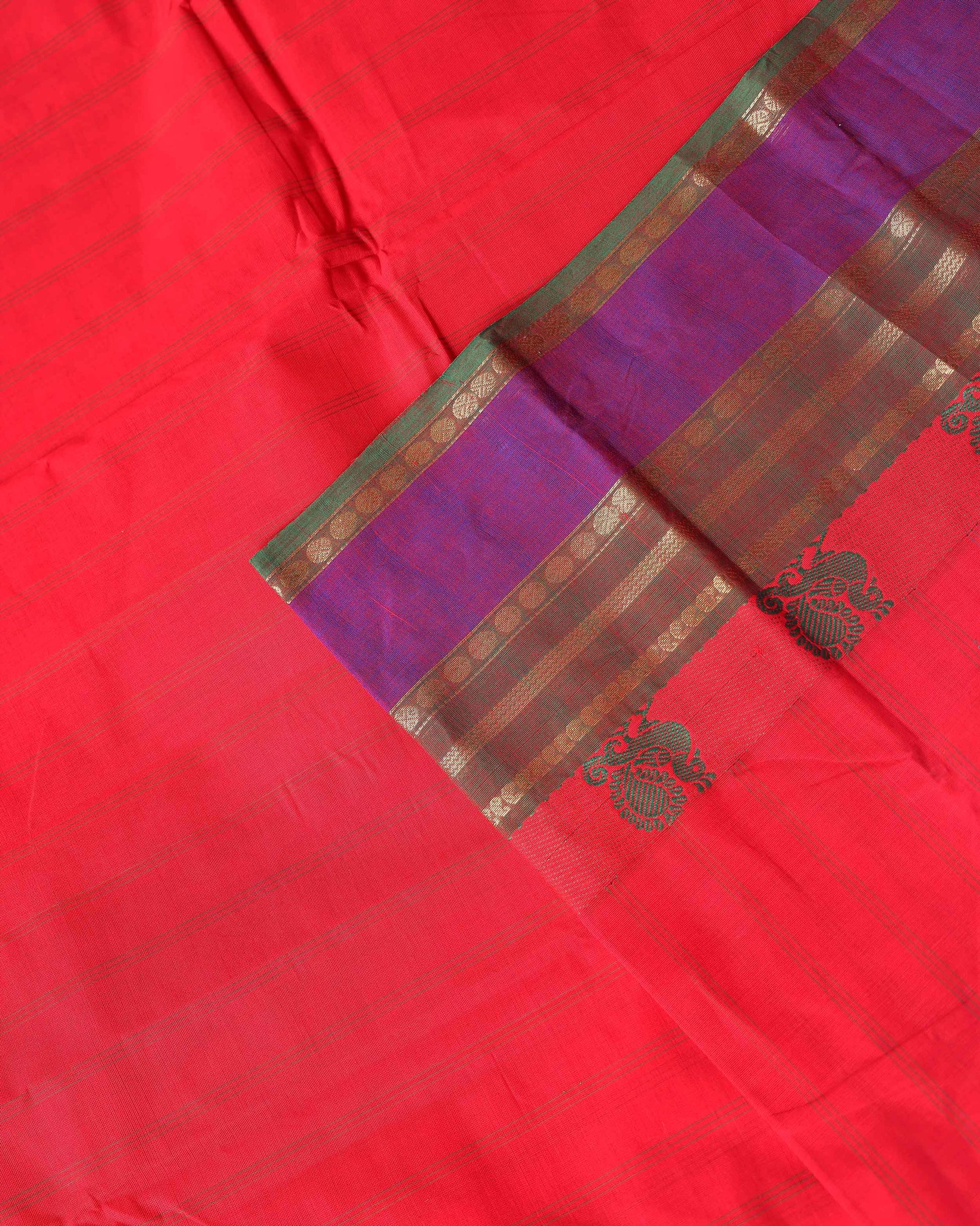 Handwoven Chettinad Cotton Saree with Traditional Zari Border - Red-pallu