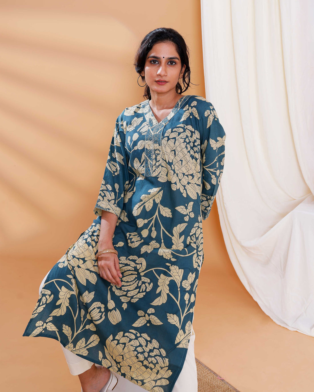 Floral Printed Straight Kurta with V-Neckline and 3/4 Sleeves - Teal
