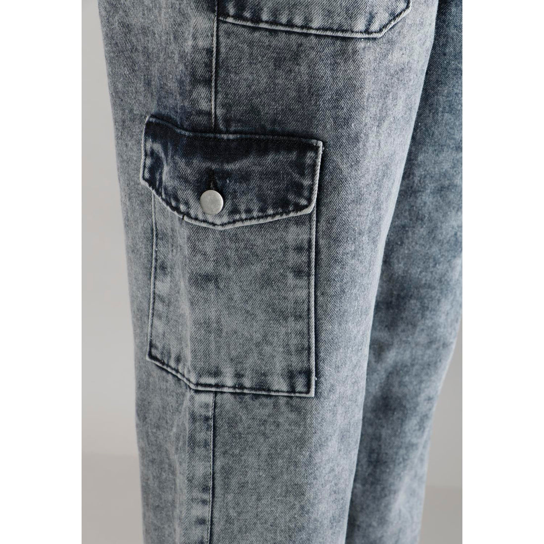 Women Grey Mom Fit Cargo Jeans