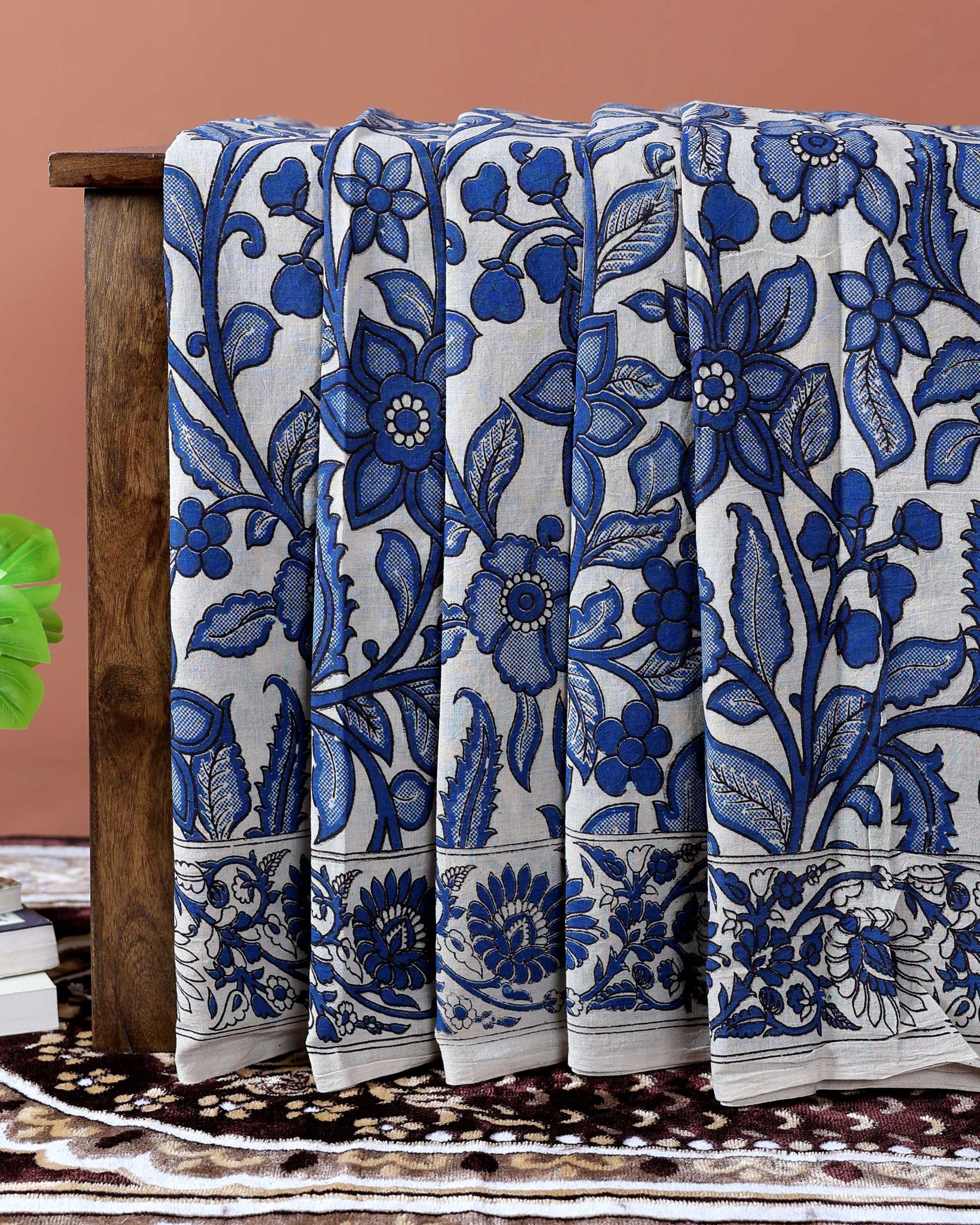 Traditional Handcrafted Kalamkari Cotton Saree with Traditional Floral Motifs - Off White